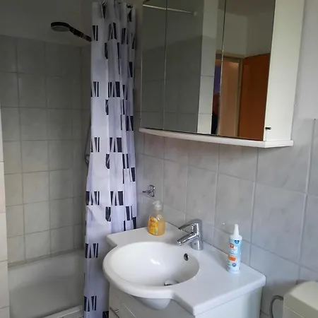 An Der Schusteracht Dachgeschoss Und Souterrain Apartment Kiel